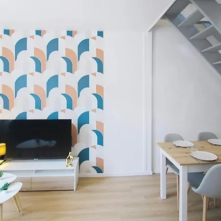 Апартаменты Charming Scandinavian *